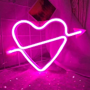 Световая фигура Сердце, со стрелой, Розовый, 18*28 см. 1 шт.